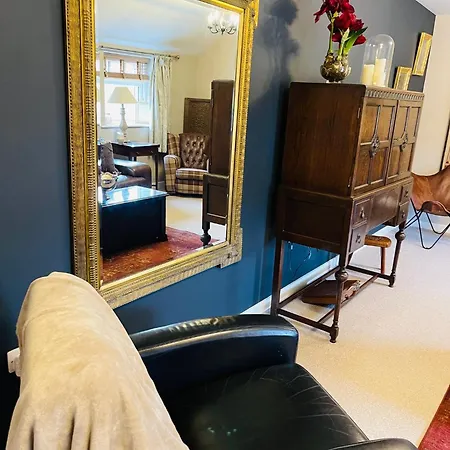 Village Barn Conversion Near Holiday home