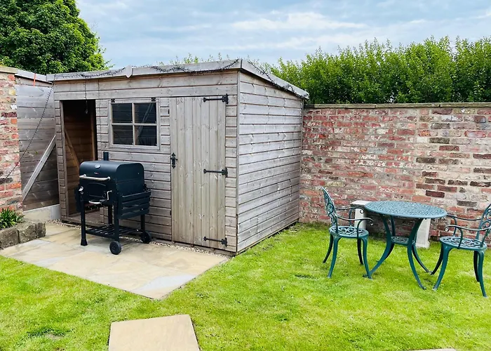 Village Barn Conversion Near Semesterbostad York
